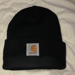 Black Carhartt beanie
